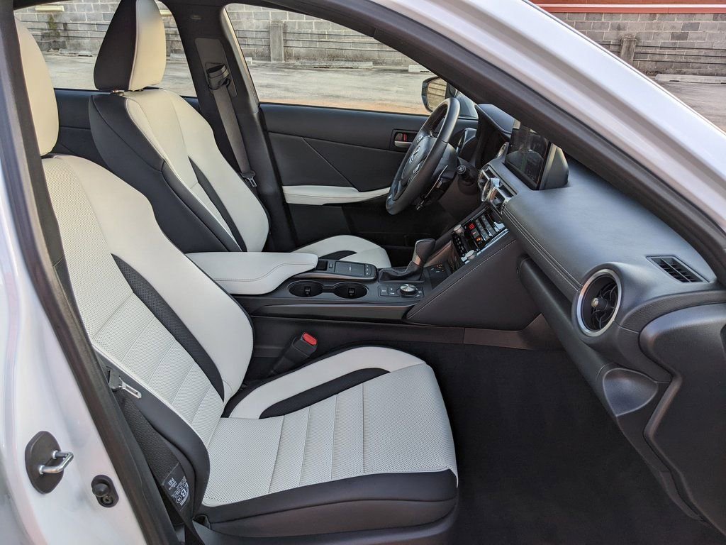 Used 2022 Lexus IS 350 F Sport image 23
