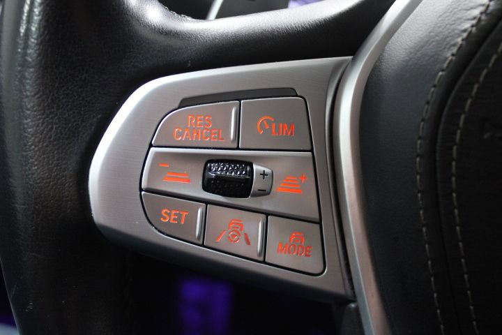 Used 2019 BMW X7 xDrive50i w/ Dynamic Handling Package image 41