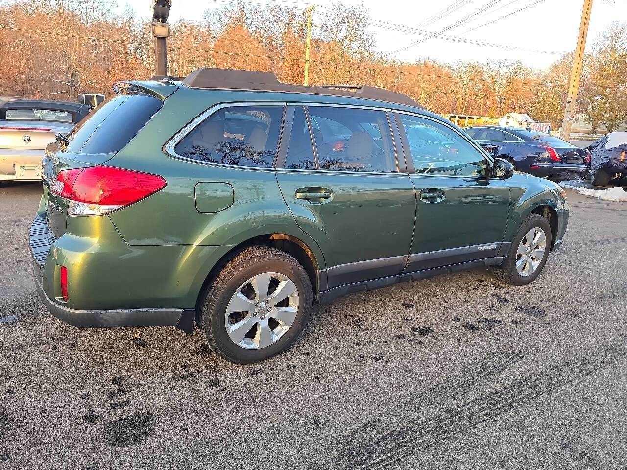 Used 2010 Subaru Outback 2.5i Premium image 7