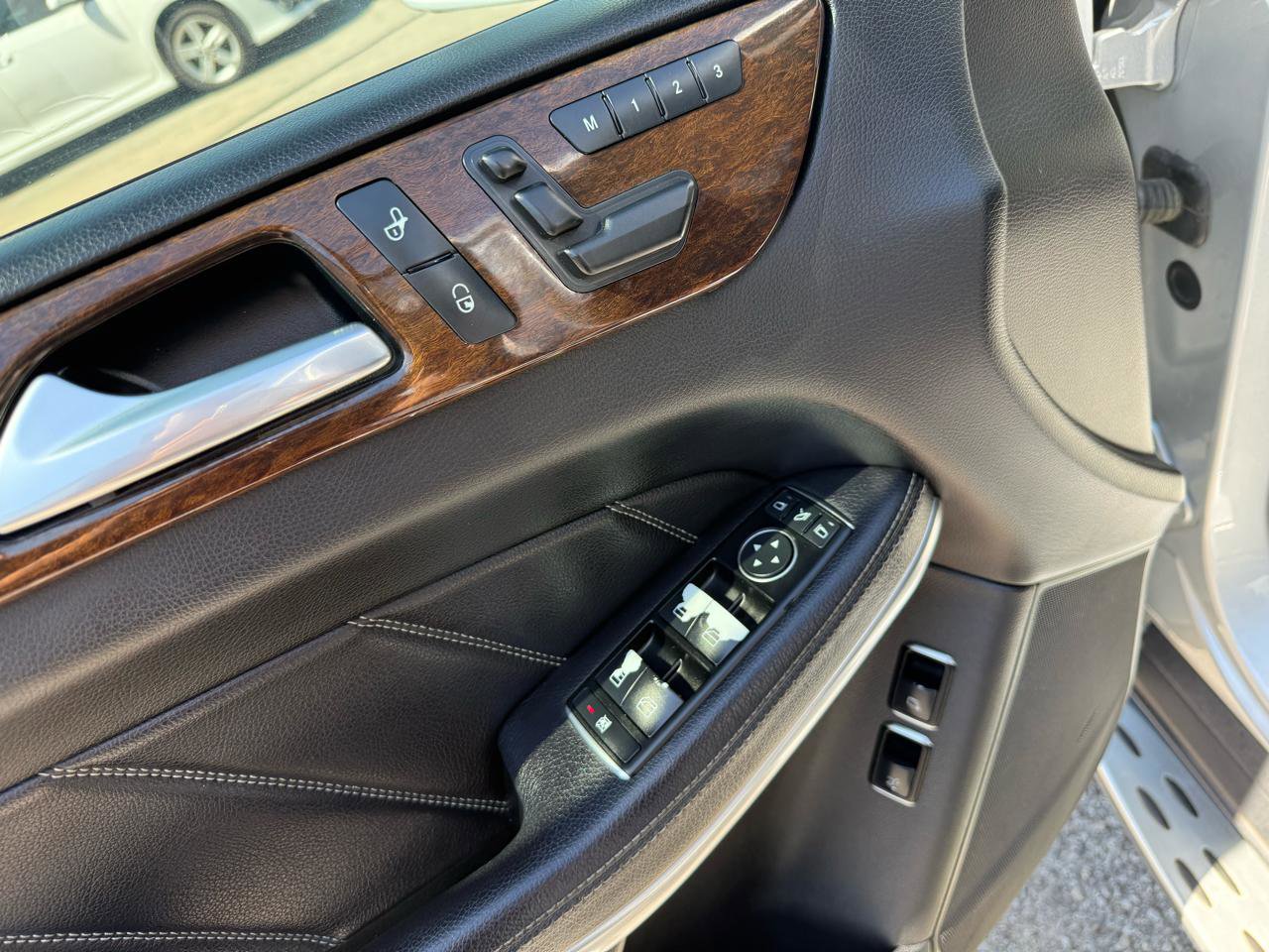 Used 2013 Mercedes-Benz GL 450 4MATIC image 15