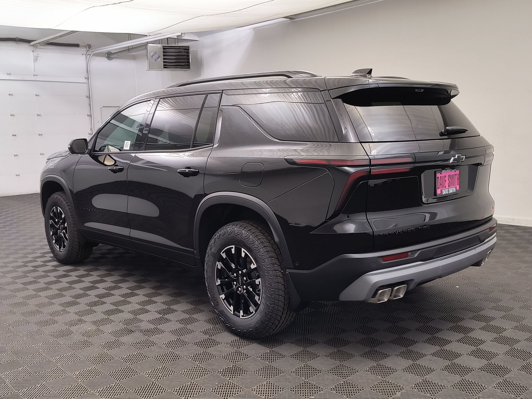 New 2026 Chevrolet Traverse Z71 w/ Enhanced Driving Package AWD/4WD image 3