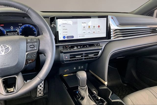 Used 2025 Toyota Camry XSE image 9
