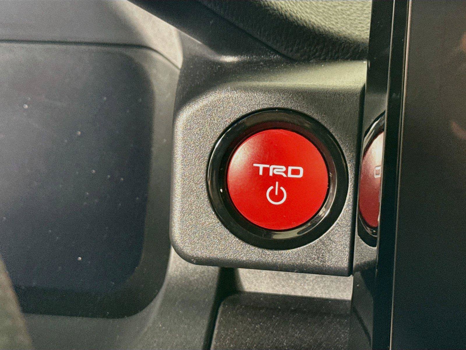 Certified 2025 Toyota 4Runner TRD Off-Road Premium AWD/4WD image 22