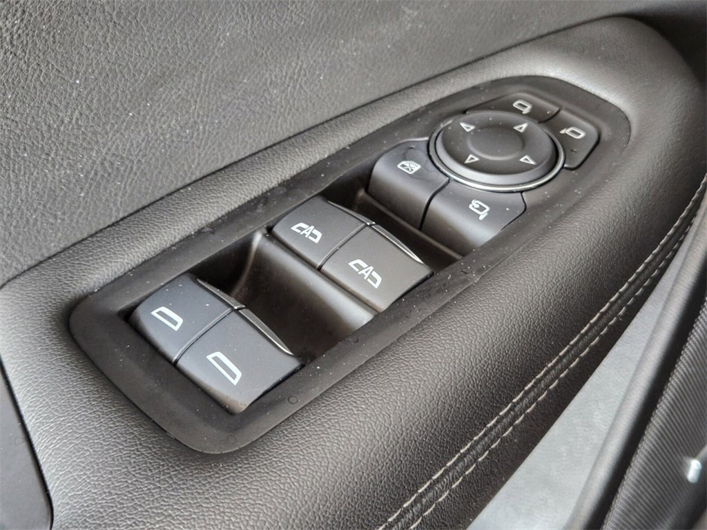 Used 2025 Cadillac XT6 Premium Luxury image 36