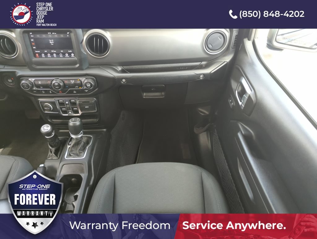 Used 2022 Jeep Gladiator Sport AWD/4WD image 15