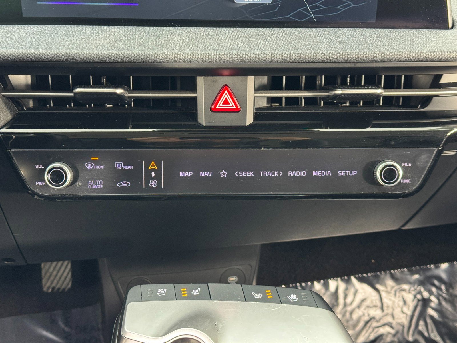 Used 2022 Kia EV6 Wind image 28