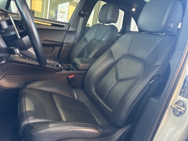 Used 2022 Porsche Macan image 20
