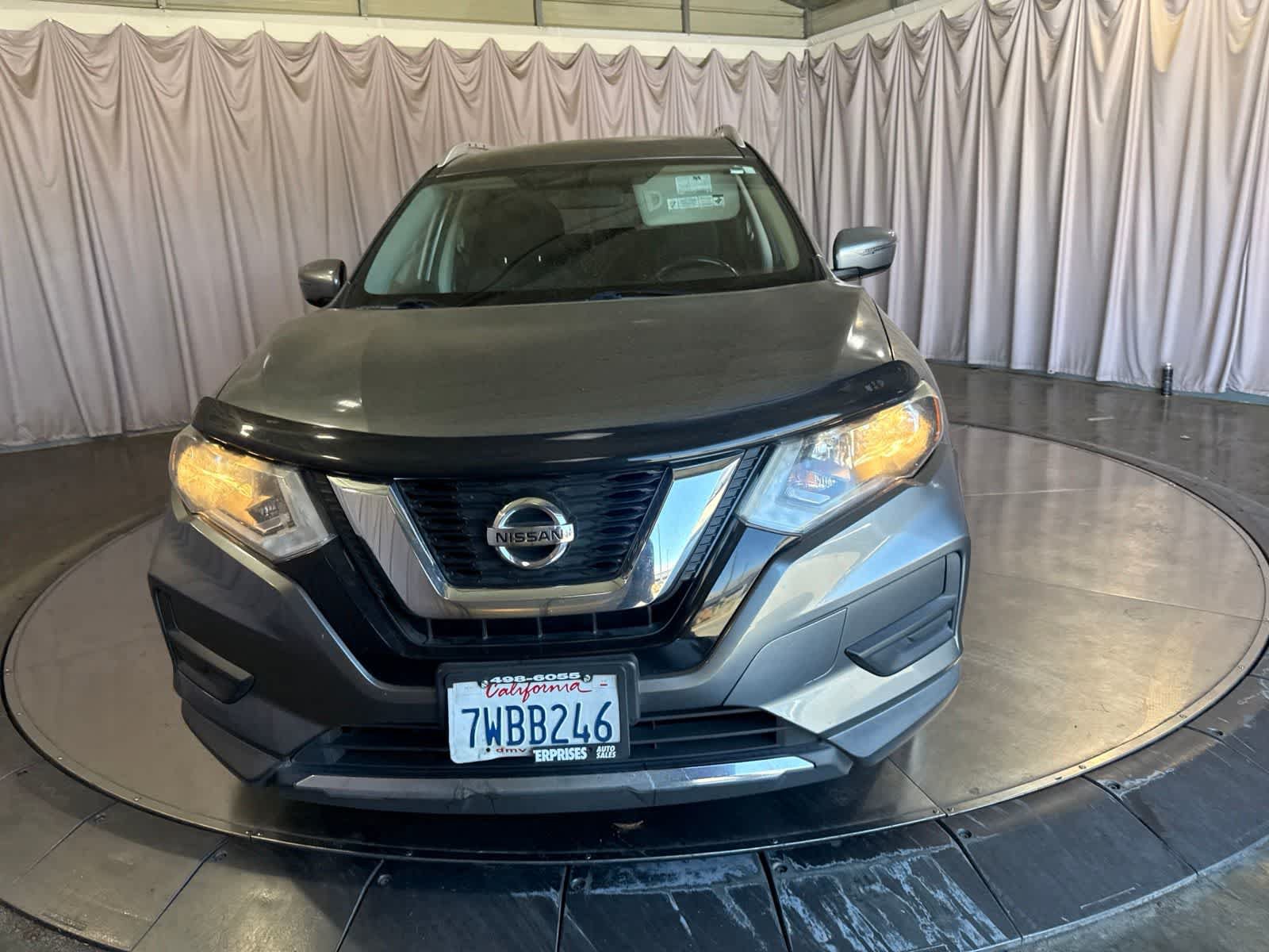 Used 2017 Nissan Rogue SV FWD video 2