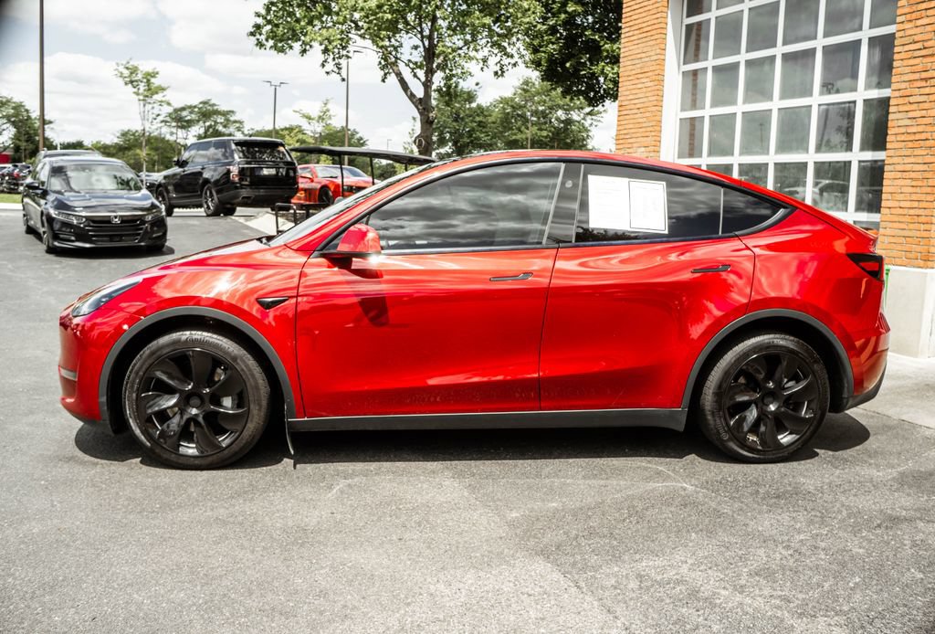 Used 2024 Tesla Model Y Long Range AWD/4WD image 37