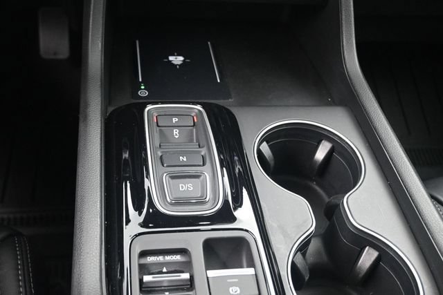 Used 2025 Honda Pilot EX-L image 12