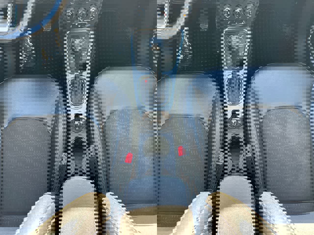 Used 2018 Jeep Compass Latitude w/ Cold Weather Group image 30