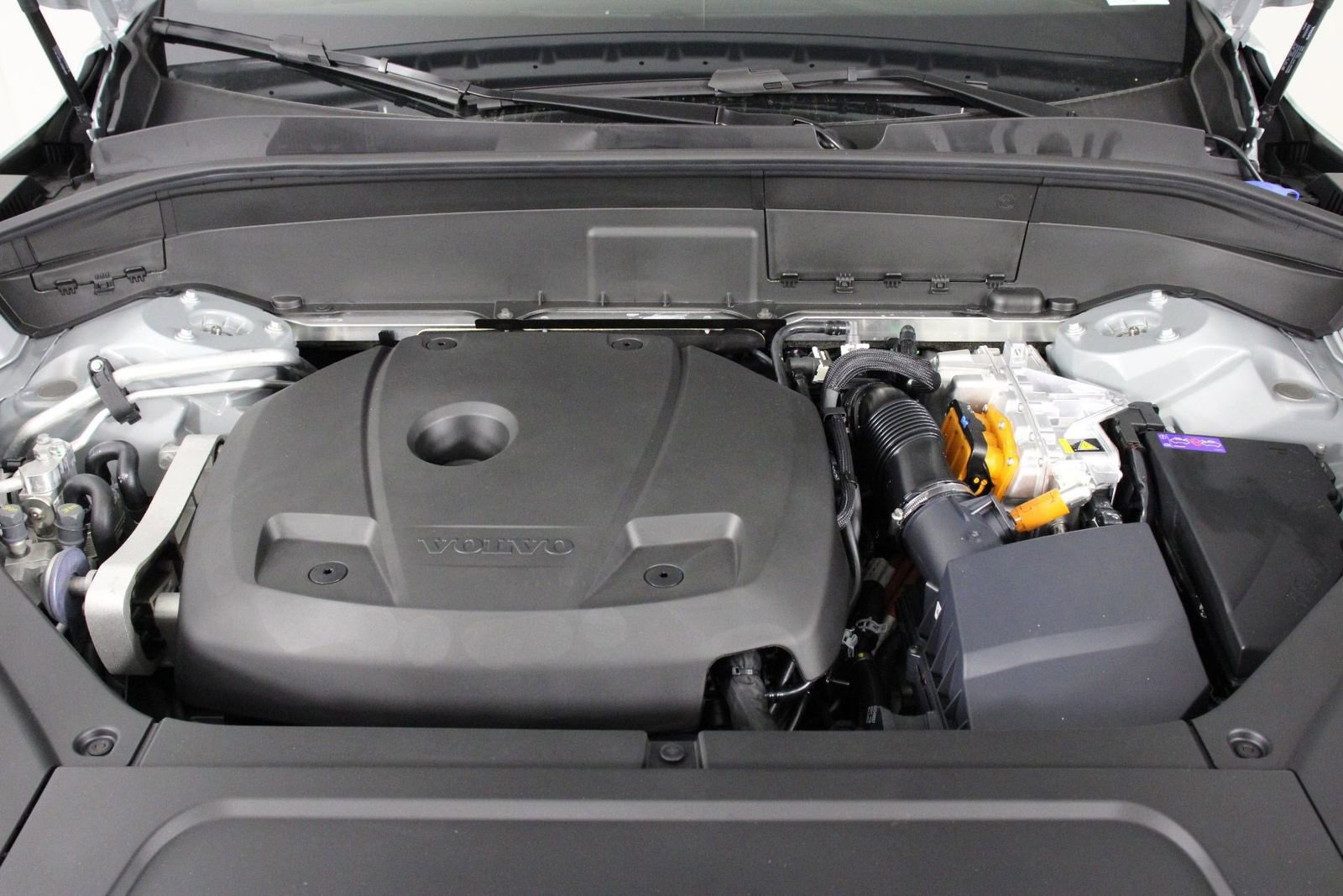 New 2026 Volvo XC90 T8 Plus image 12