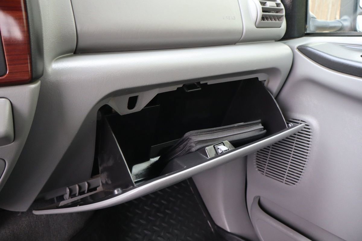 Used 2005 Ford F350 Lariat image 37