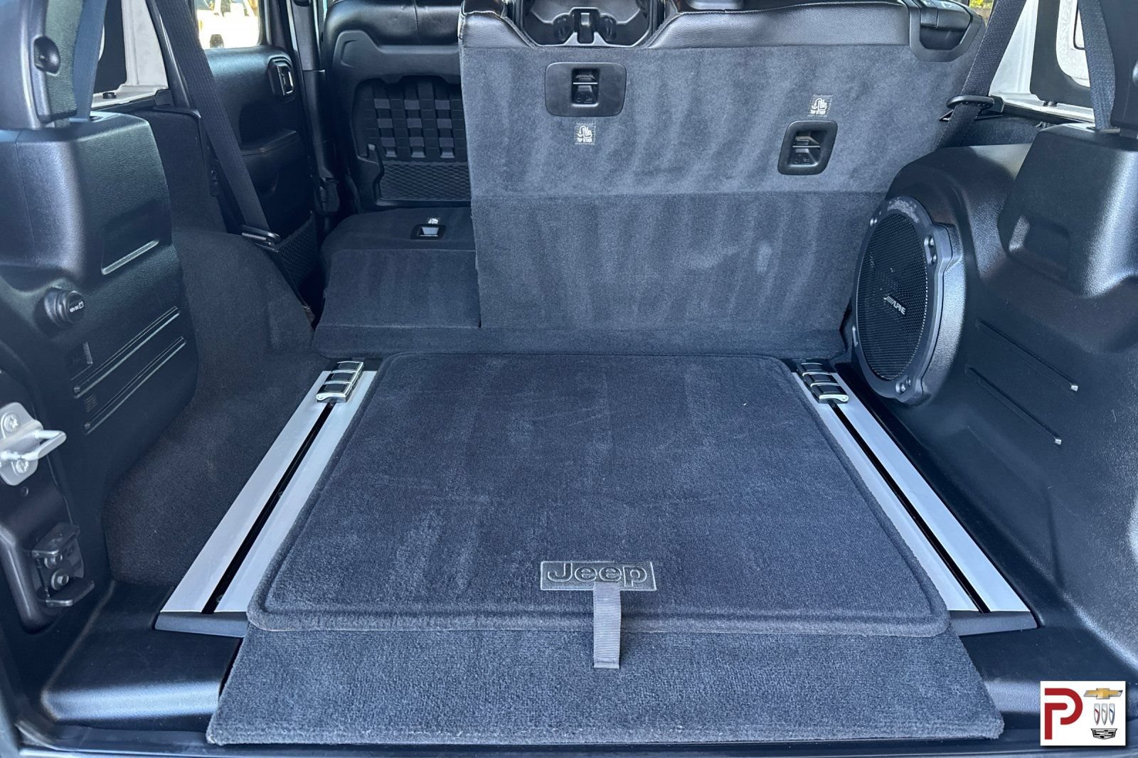 Used 2022 Jeep Wrangler Unlimited Rubicon AWD/4WD image 19