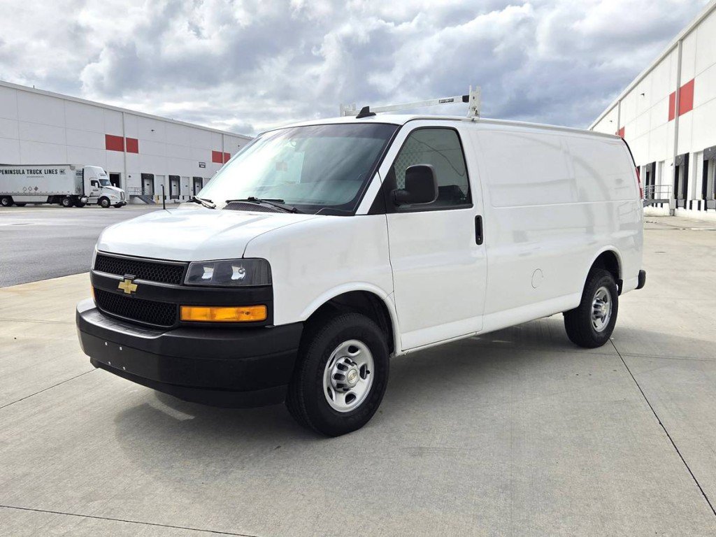 Used 2021 Chevrolet Express 2500 w/ Driver Convenience Package RWD image 1