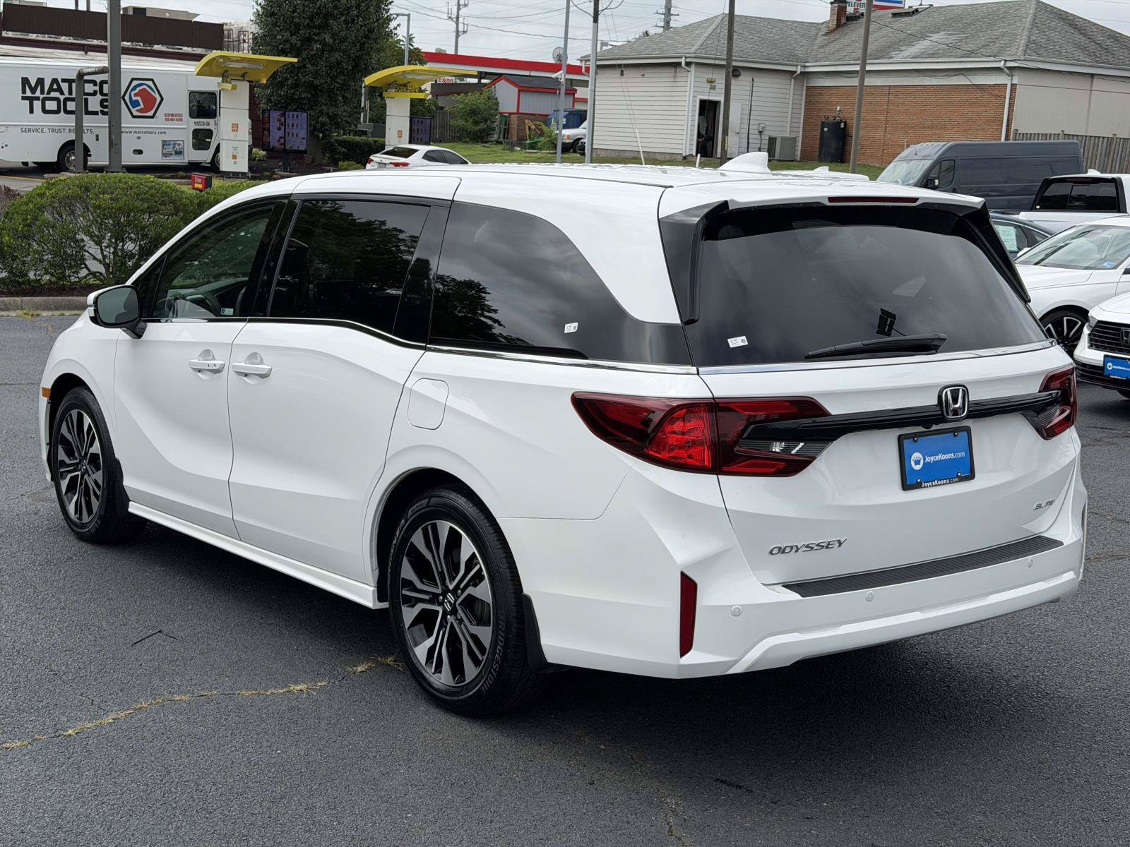Certified 2026 Honda Odyssey Elite image 3
