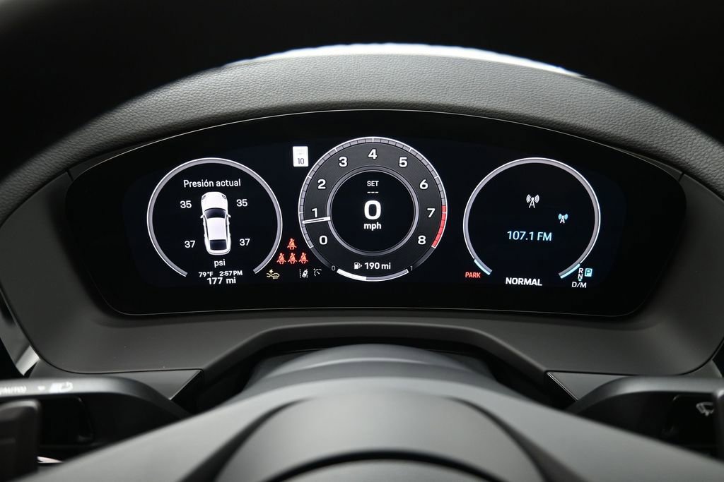 Used 2026 Porsche Panamera image 11