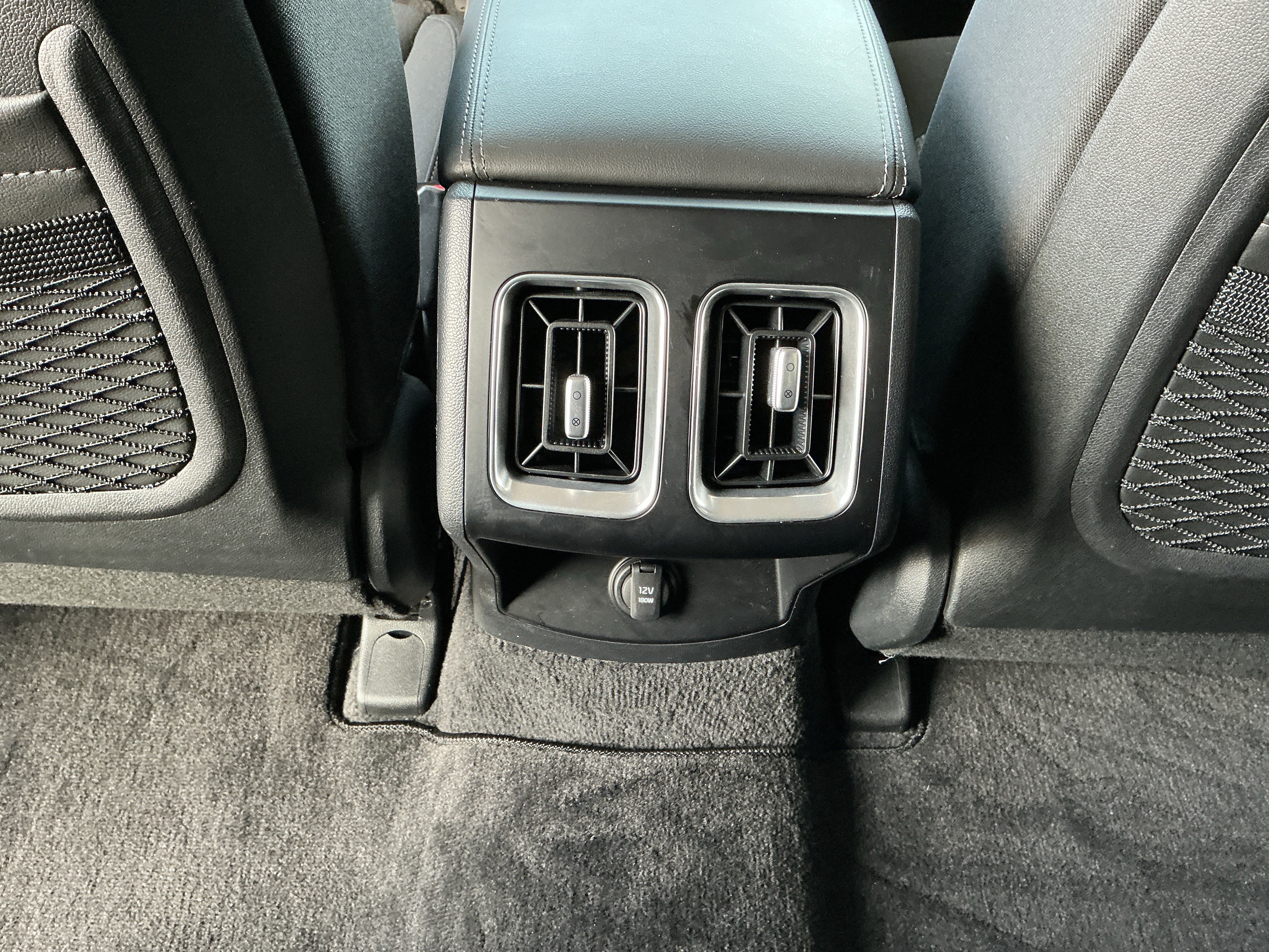 Used 2024 Kia Sorento LX image 28