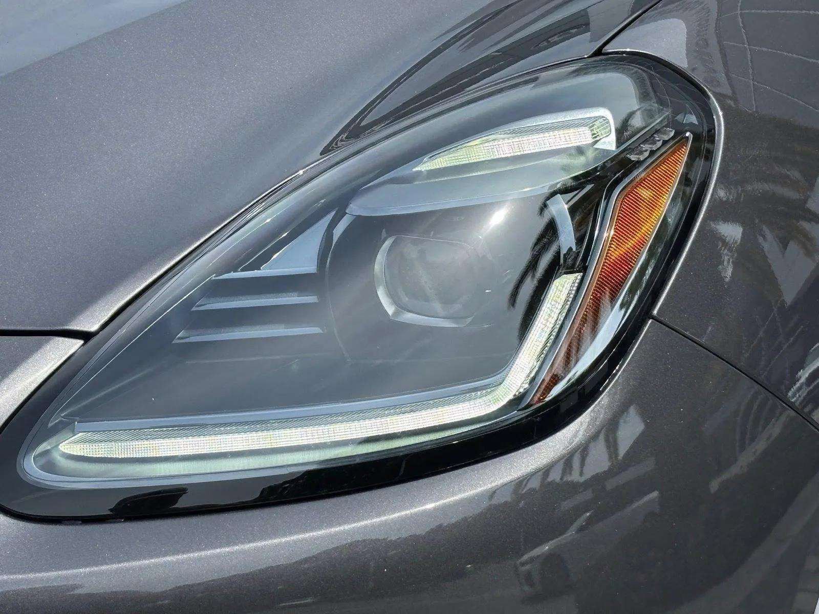 New 2025 Maserati Grecale GT image 41