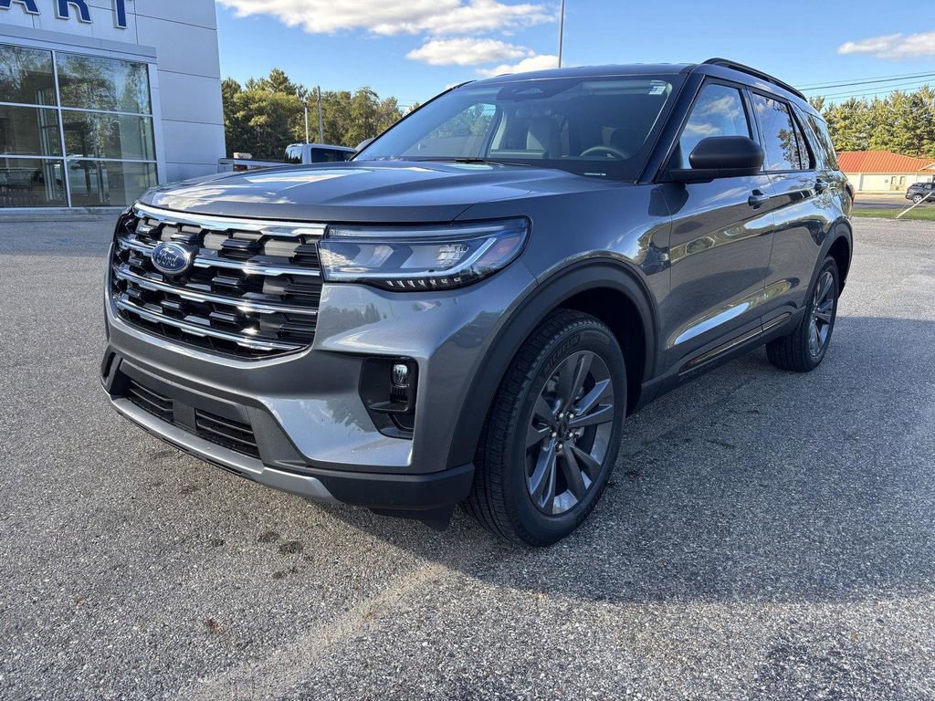 New 2026 Ford Explorer Active w/ Active Comfort Package AWD/4WD image 7
