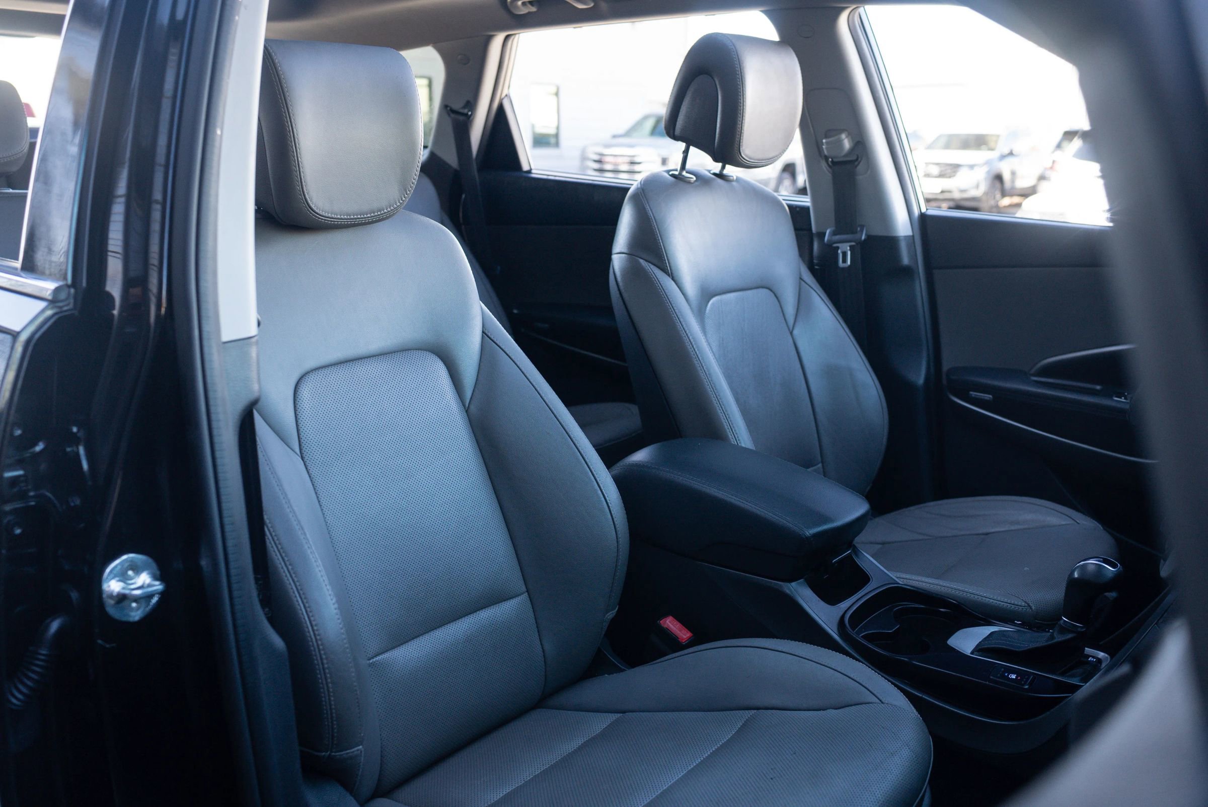 Used 2015 Hyundai Santa Fe GLS w/ Option Group 03 AWD/4WD image 22