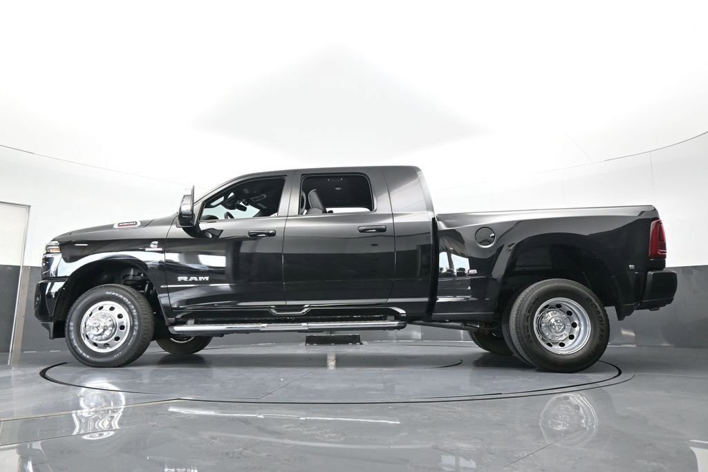 Used 2025 RAM 3500 Laramie image 67