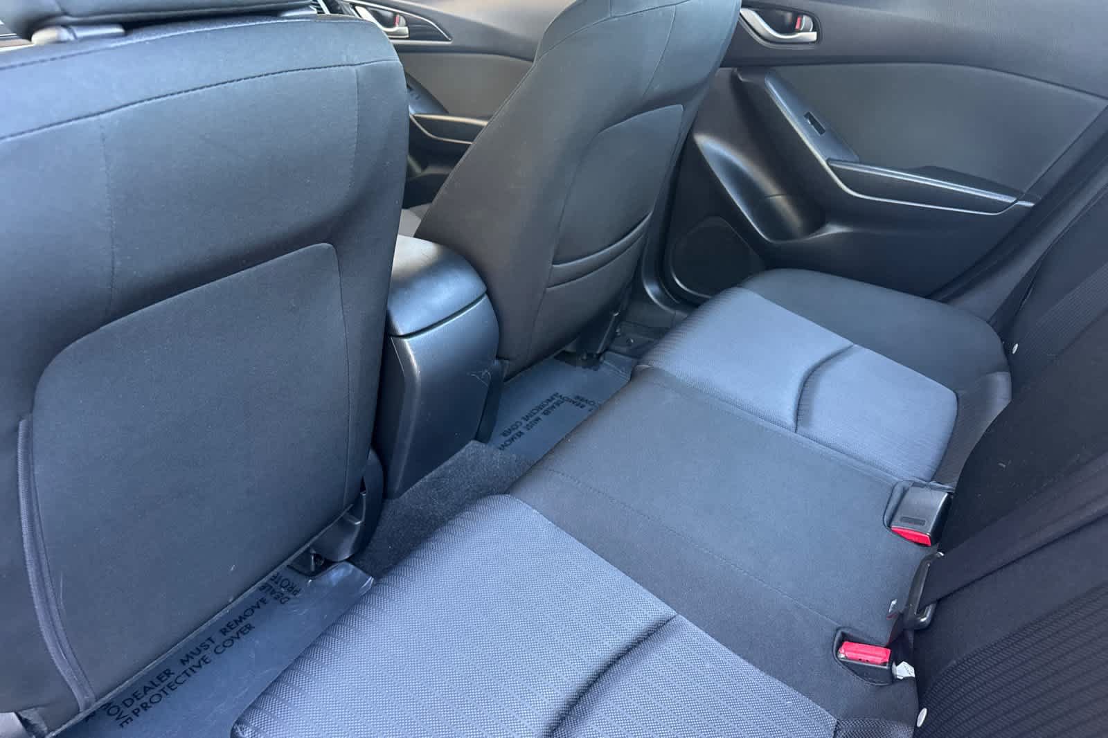 Used 2016 MAZDA MAZDA3 i Sport FWD image 4