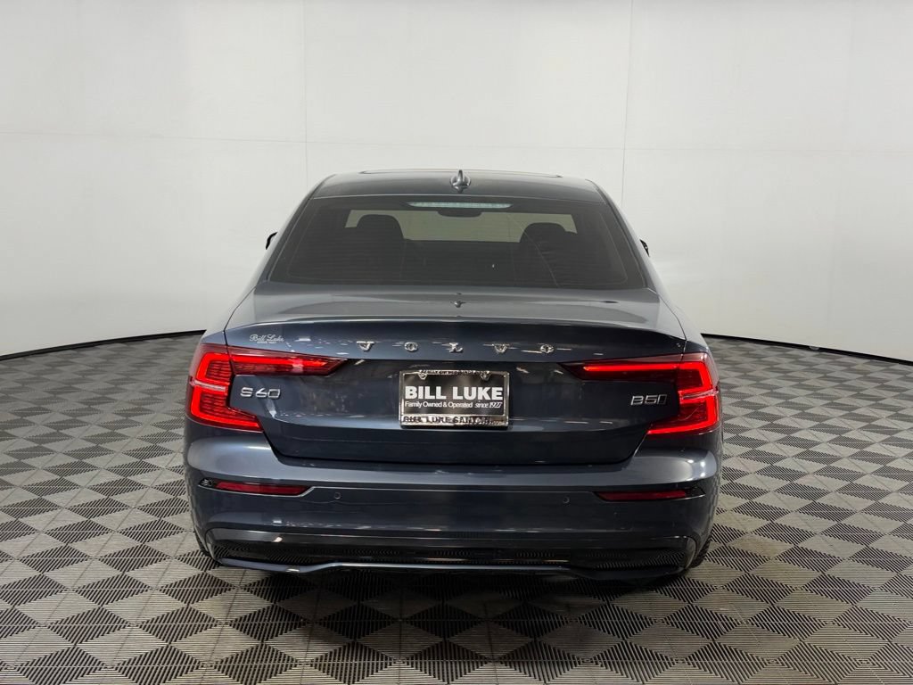 Used 2024 Volvo S60 B5 Core AWD/4WD image 9