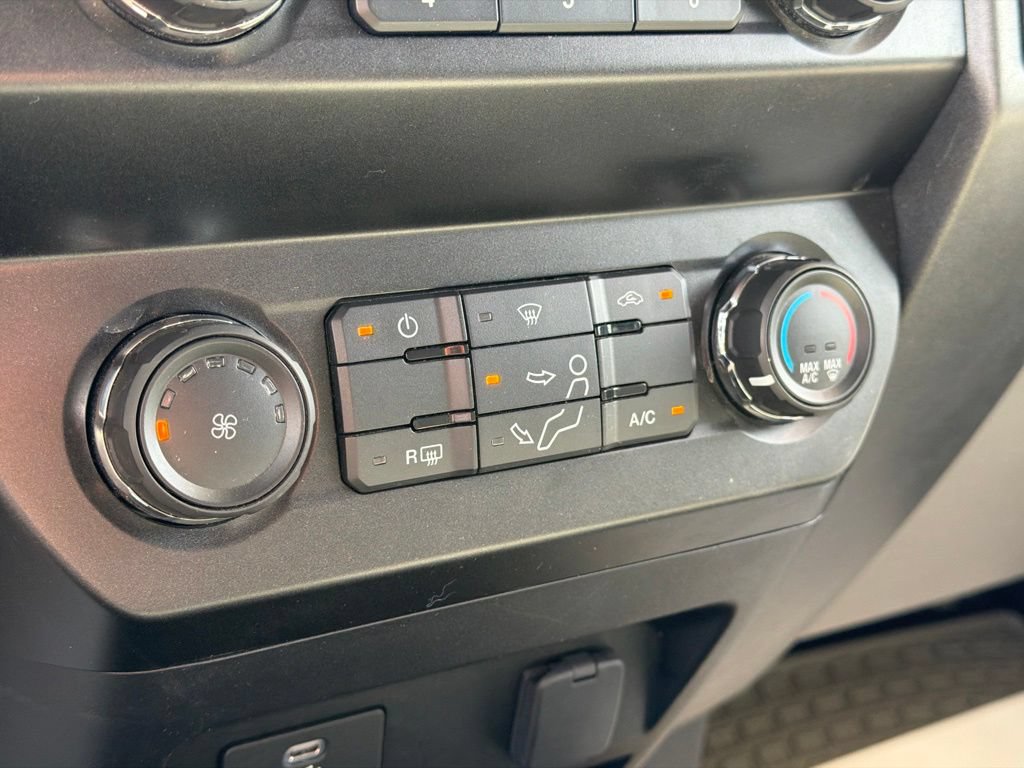 Used 2020 Ford F250 XL w/ STX Appearance Package AWD/4WD image 32