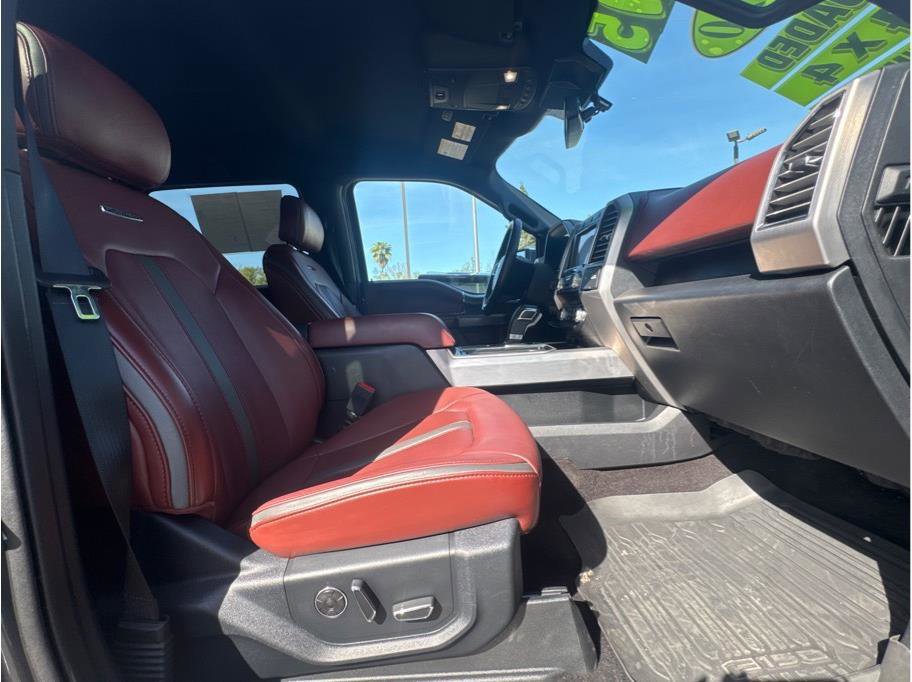 Used 2020 Ford F150 Platinum w/ Equipment Group 701A Luxury image 11