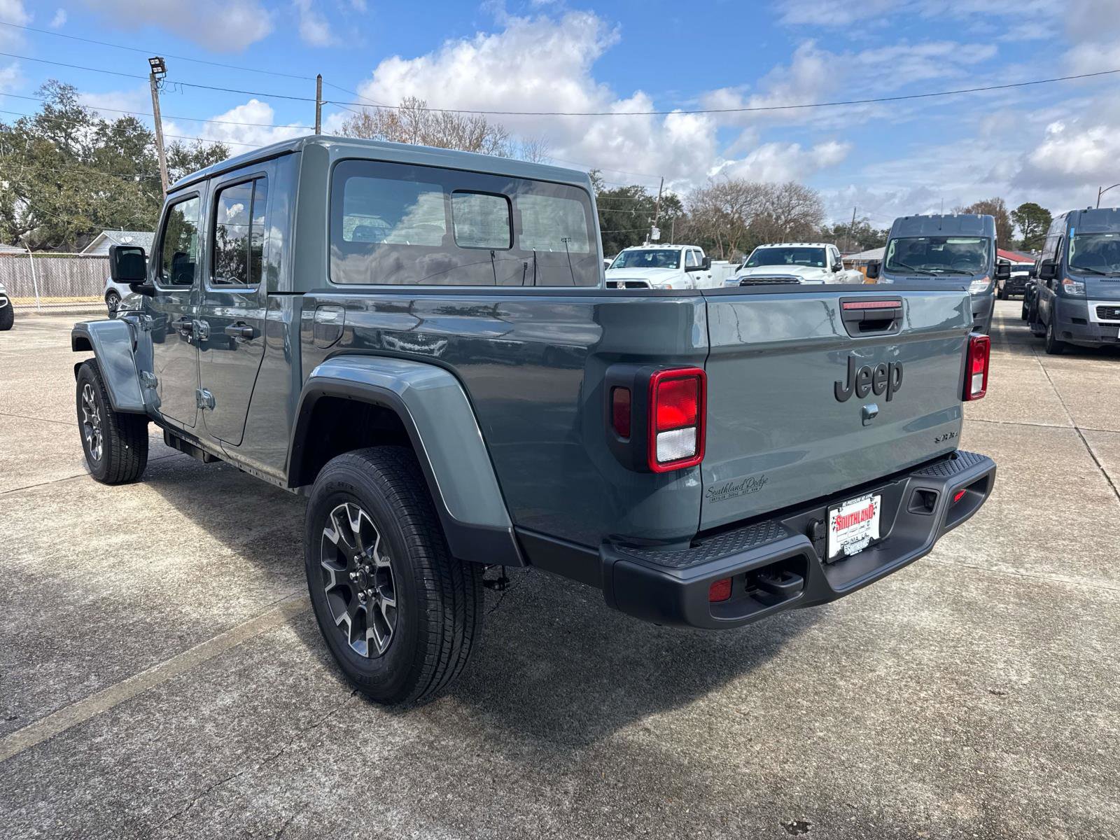 New 2026 Jeep Gladiator Sport AWD/4WD image 4