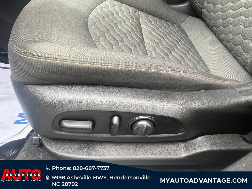 Used 2021 Chevrolet Equinox LT AWD/4WD image 26