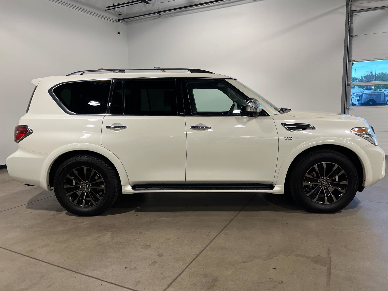 Used 2020 Nissan Armada Platinum w/ Interior Lighting Package AWD/4WD image 2