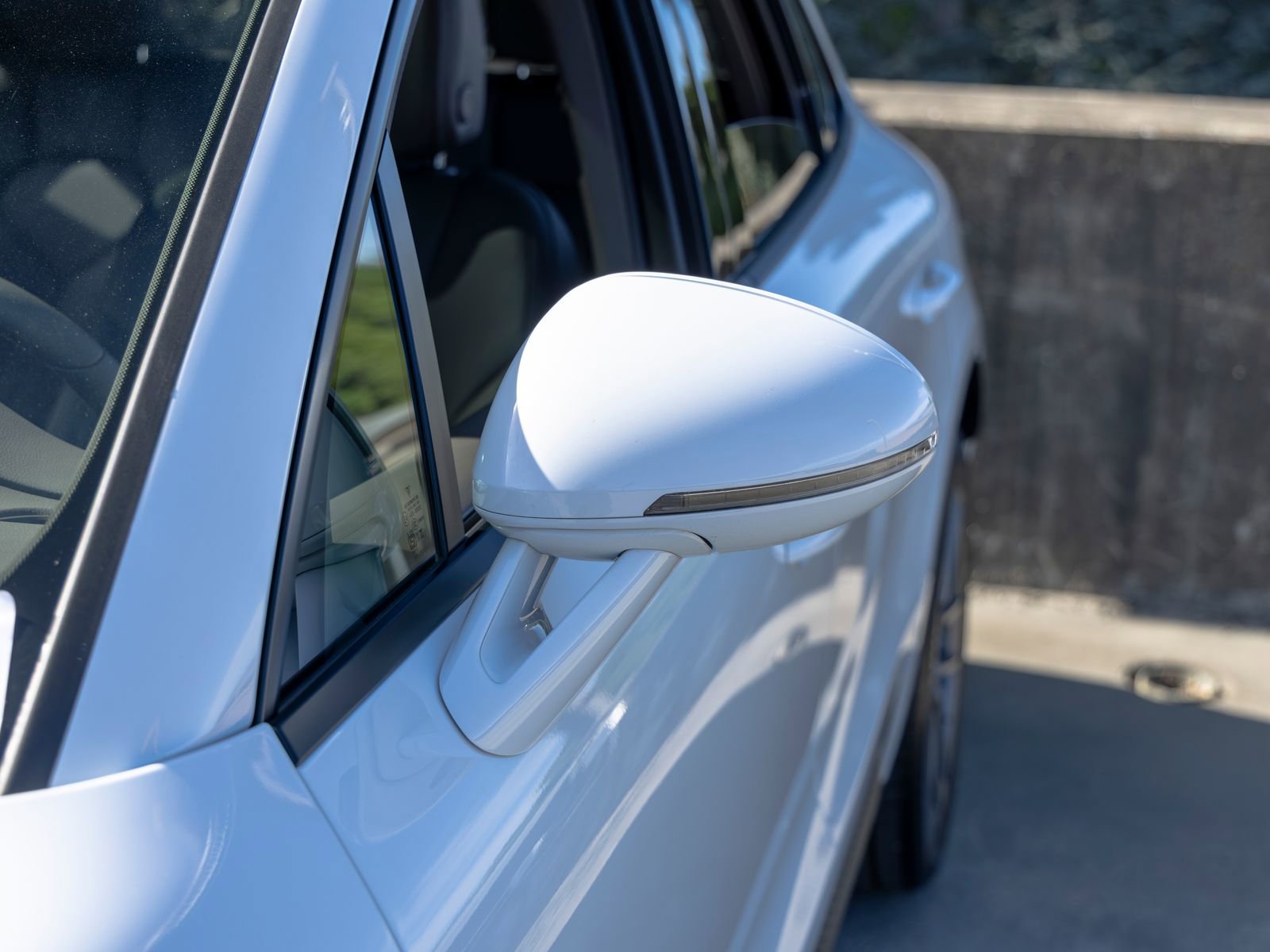 Certified 2026 Porsche Macan image 17