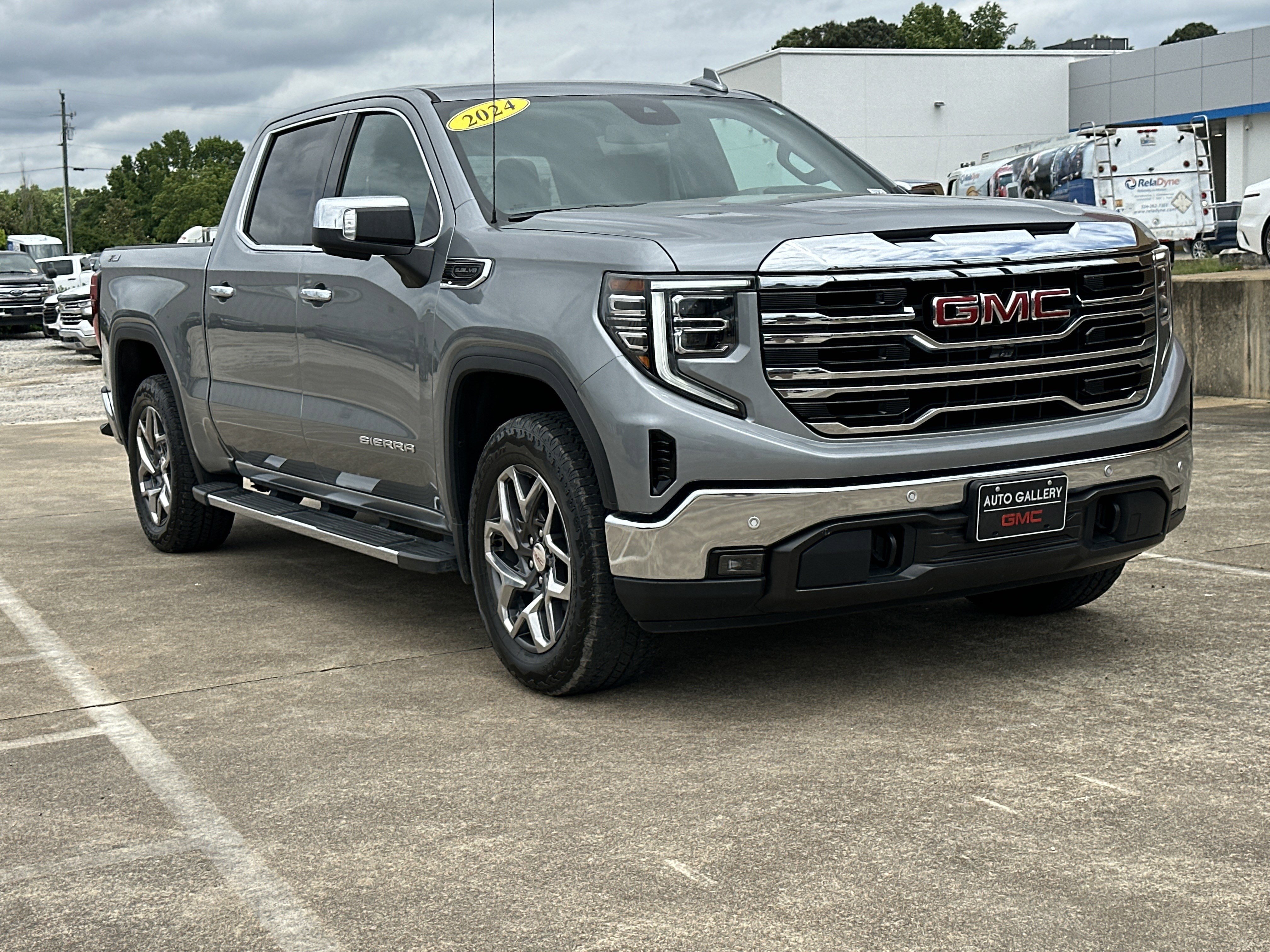 Certified 2024 GMC Sierra 1500 SLT w/ SLT Premium Plus Package AWD/4WD image 3