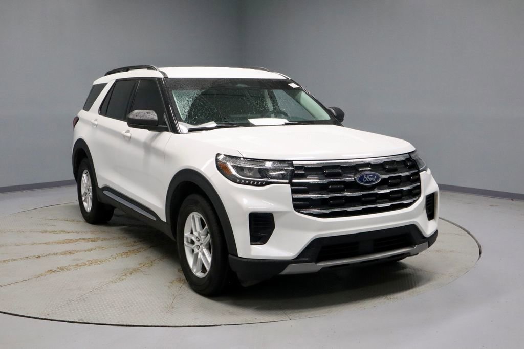 Certified 2025 Ford Explorer Active AWD/4WD image 1