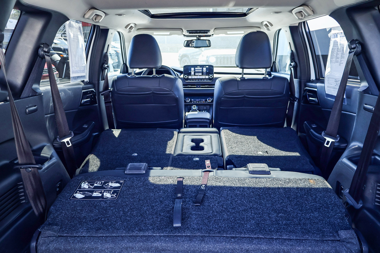 Used 2024 Mitsubishi Outlander SE image 18