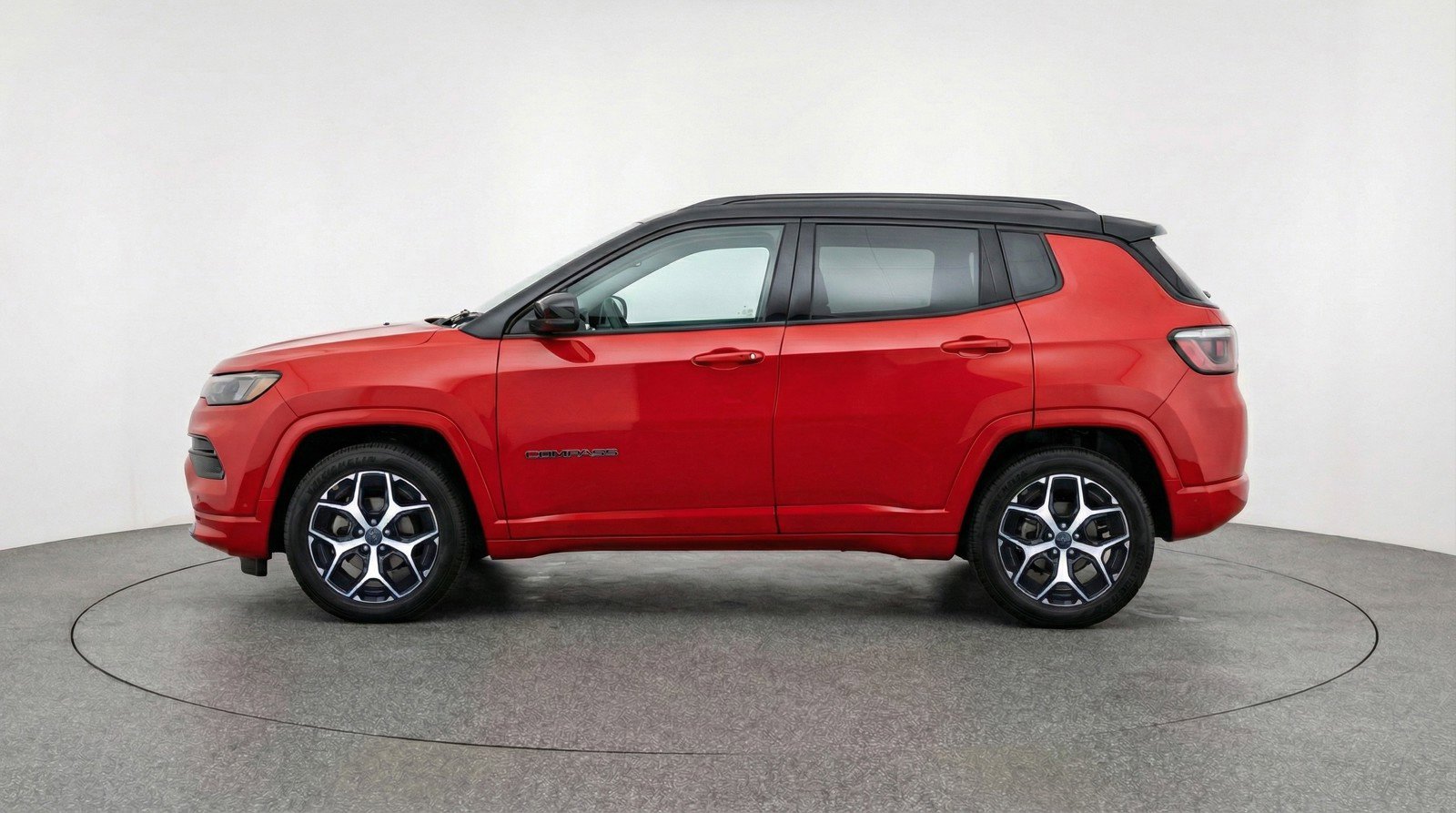 Used 2025 Jeep Compass Limited image 5