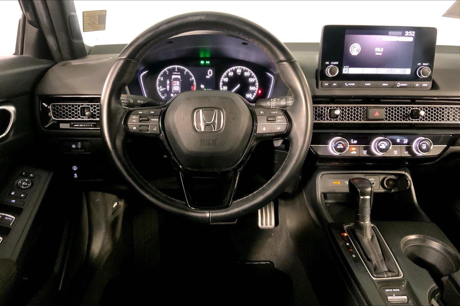 Used 2023 Honda Civic Sport image 5