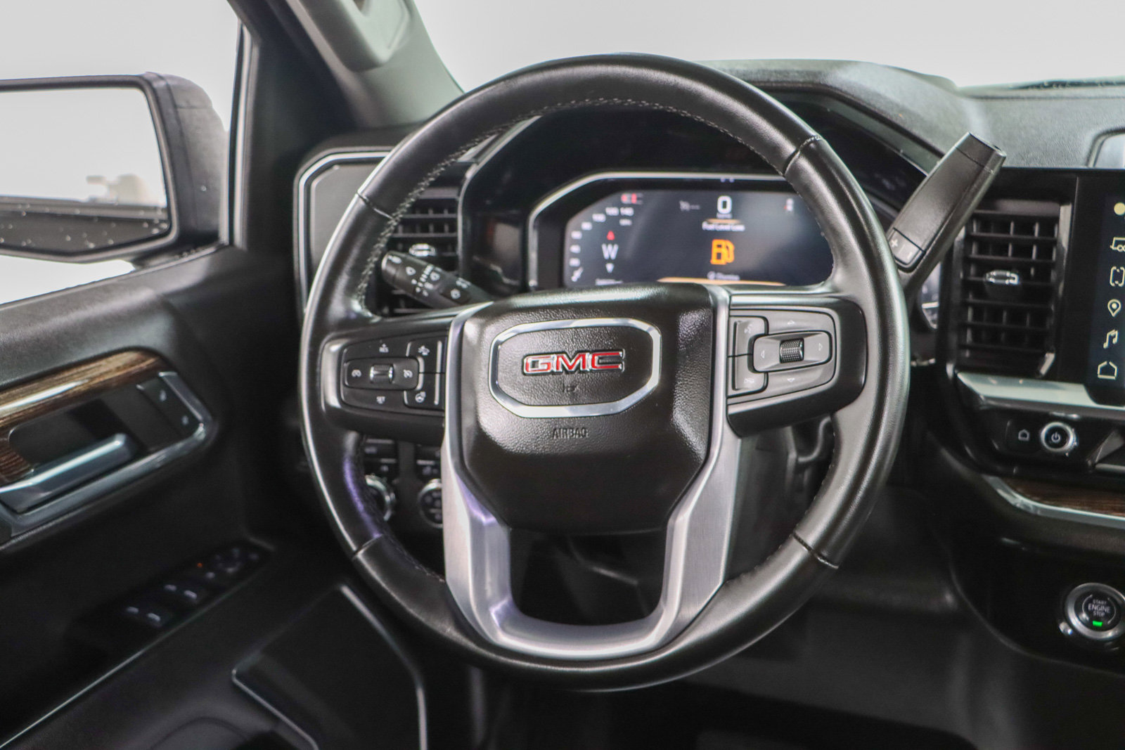 Used 2024 GMC Sierra 1500 Elevation image 14