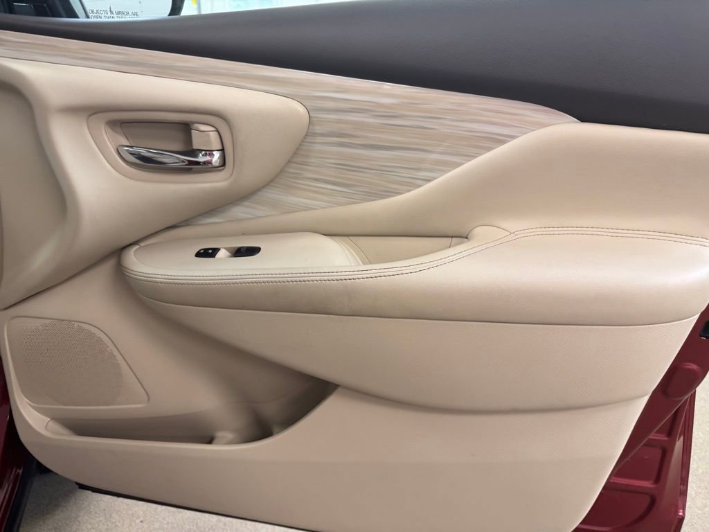 Used 2016 Nissan Murano SV image 27