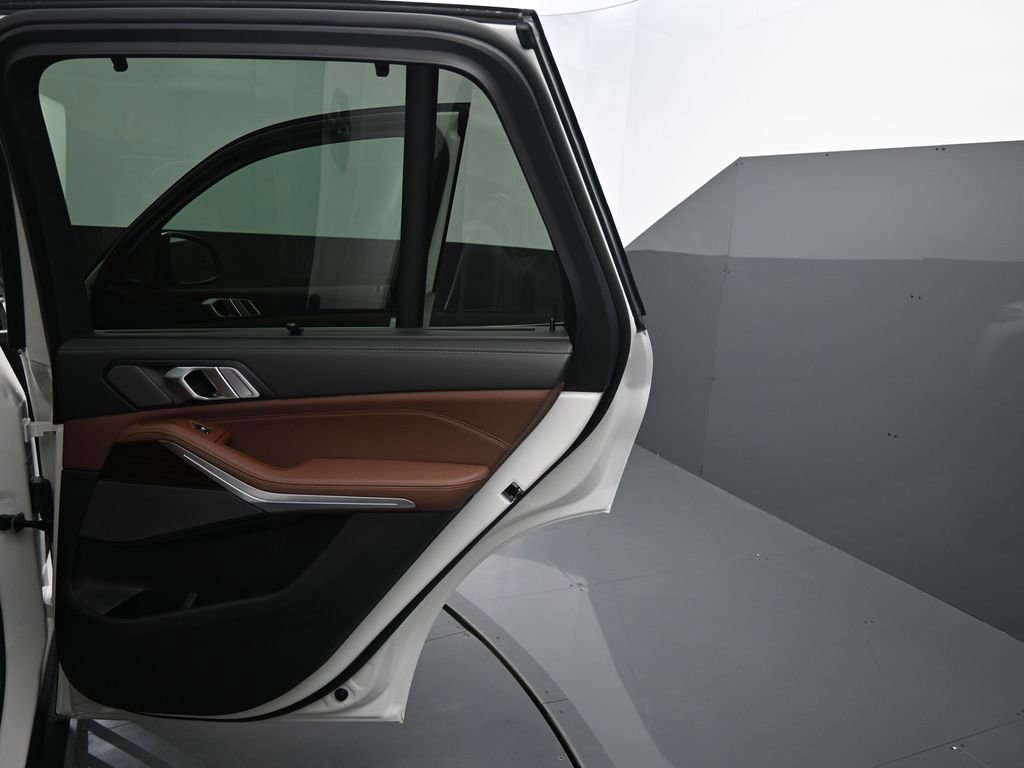 New 2026 BMW X5 xDrive40i AWD/4WD image 28