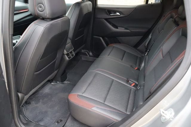 Used 2025 Chevrolet Equinox RS FWD image 5