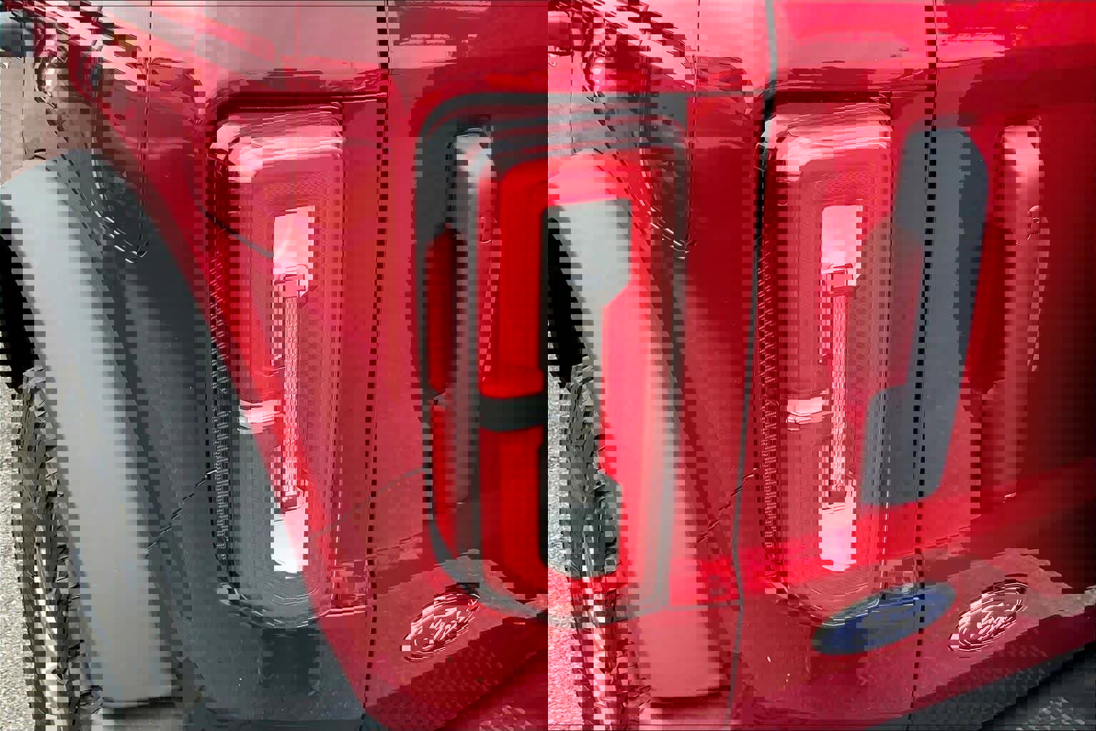 Certified 2025 Ford Bronco Badlands AWD/4WD image 28