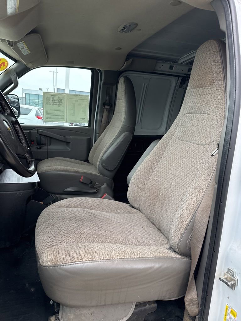 Used 2021 Chevrolet Express 2500 w/ Driver Convenience Package image 9