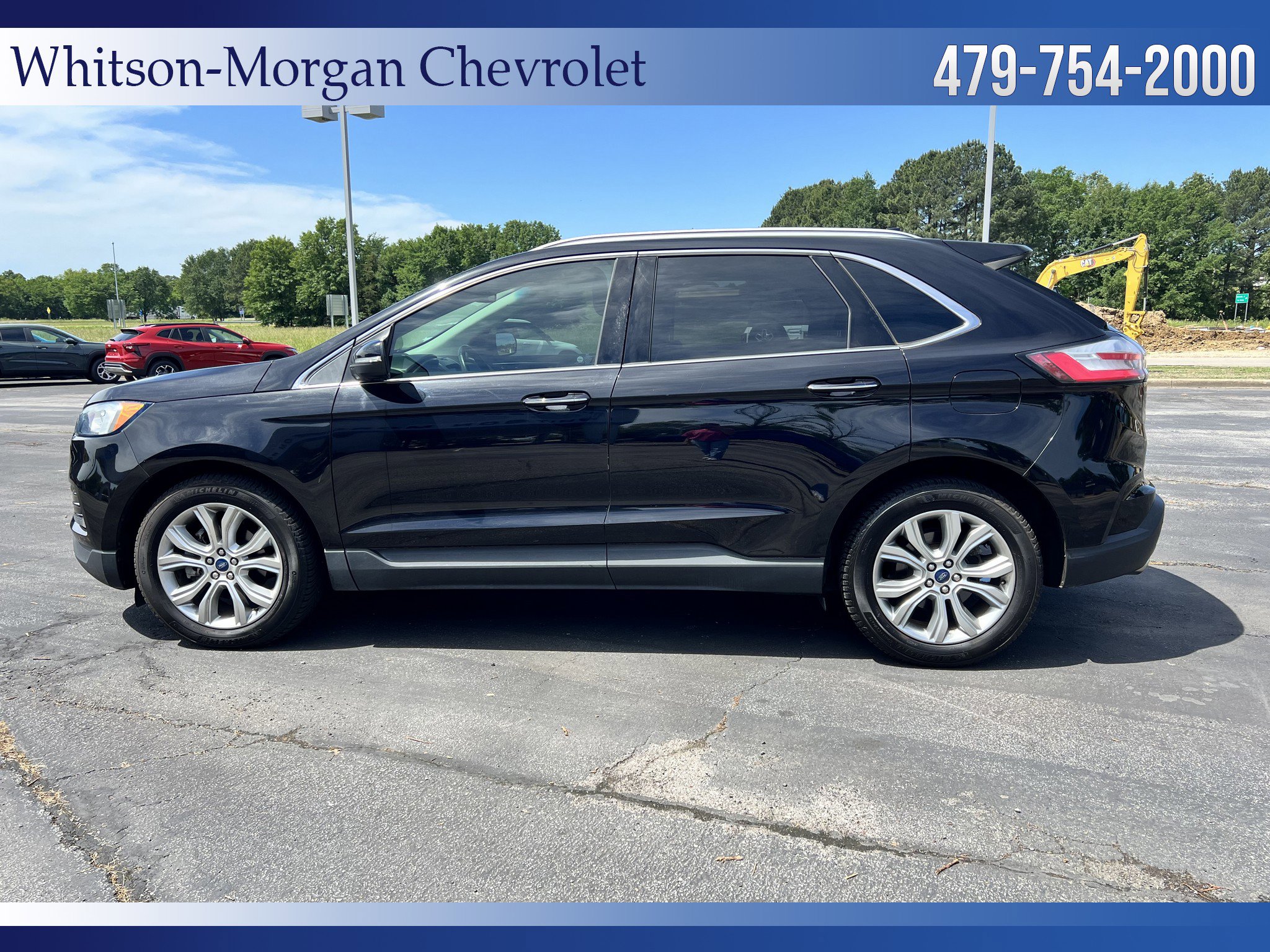 Used 2019 Ford Edge Titanium FWD image 2