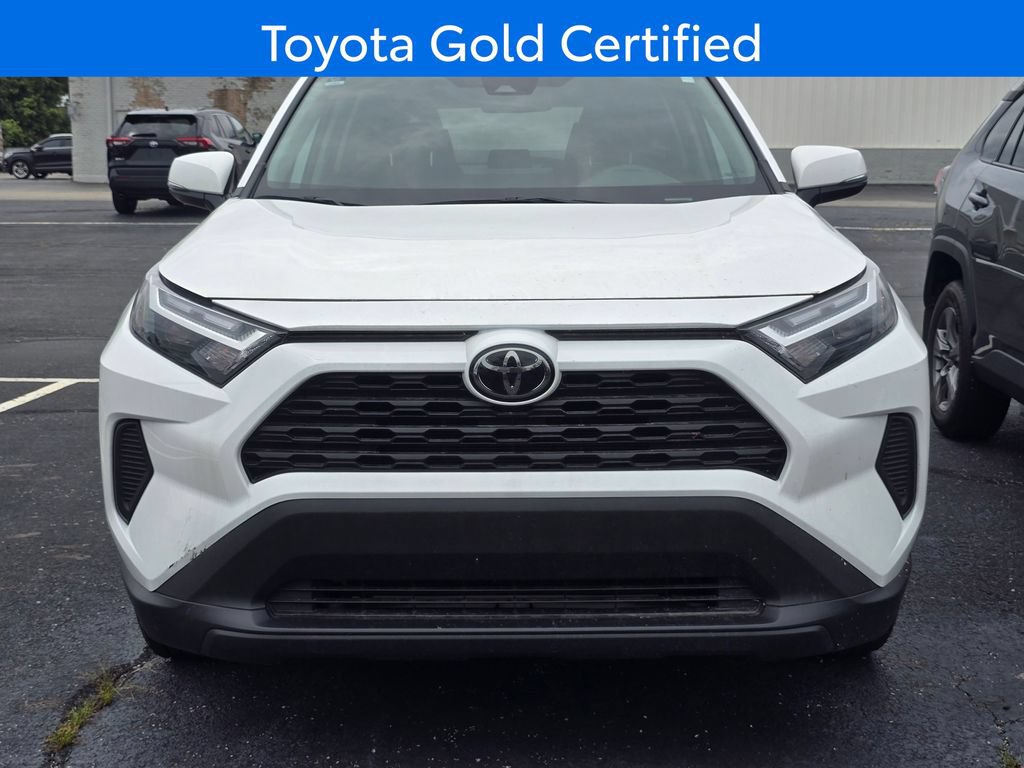 Used 2024 Toyota RAV4 LE AWD/4WD image 2