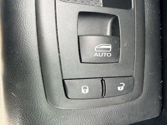 Used 2019 Jeep Grand Cherokee Limited AWD/4WD image 17