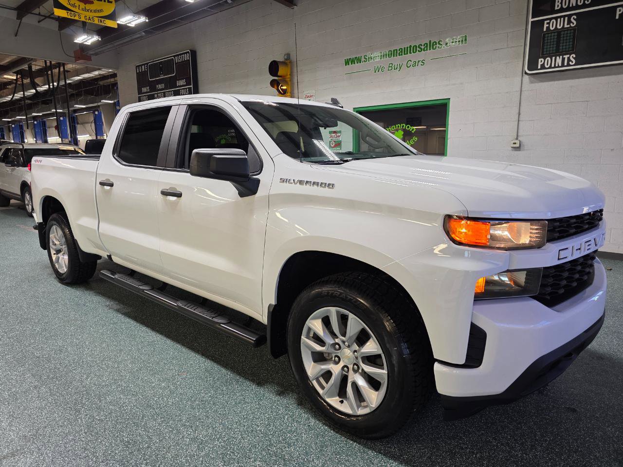 Used 2021 Chevrolet Silverado 1500 Custom image 4