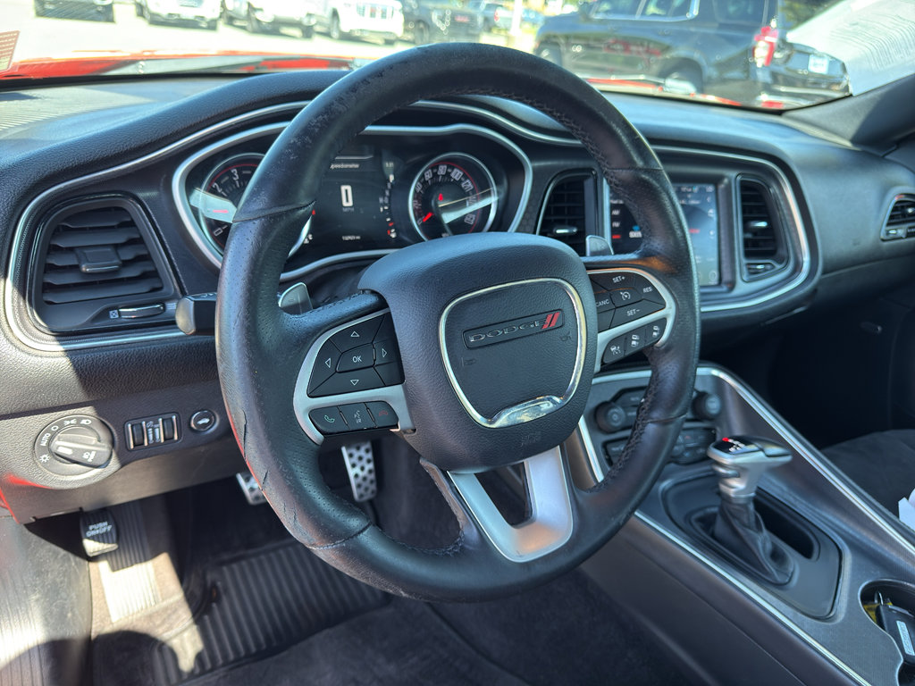 Used 2017 Dodge Challenger GT w/ Technology Group image 31